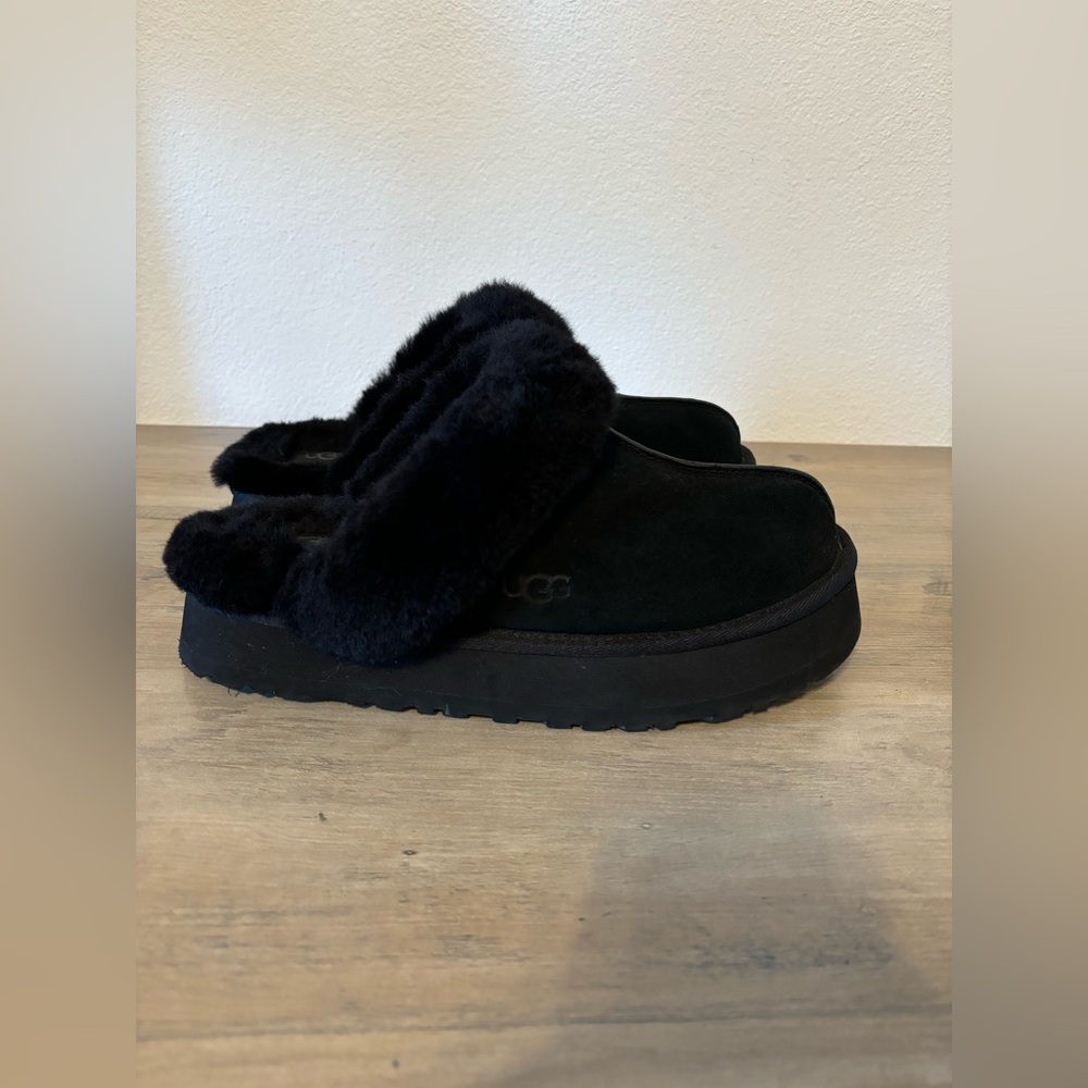 Ugg Disquette Slippers🖤